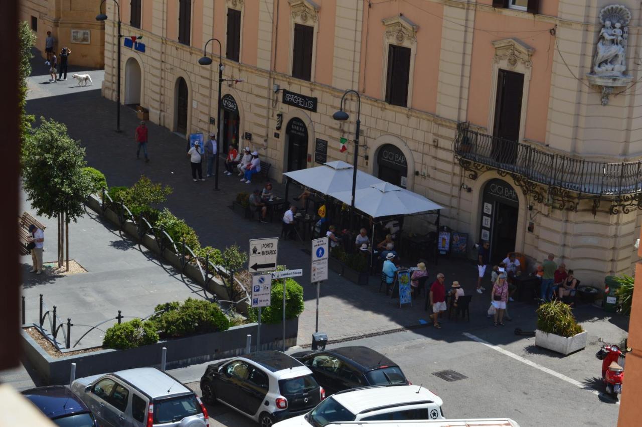 شقة Domus Cavour شيفيتافيكْيا المظهر الخارجي الصورة